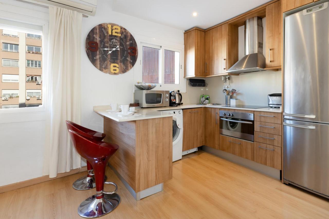 Cute Apartment In Sants Station With Hbo & Alexa & Ac Barcelona Bagian luar foto