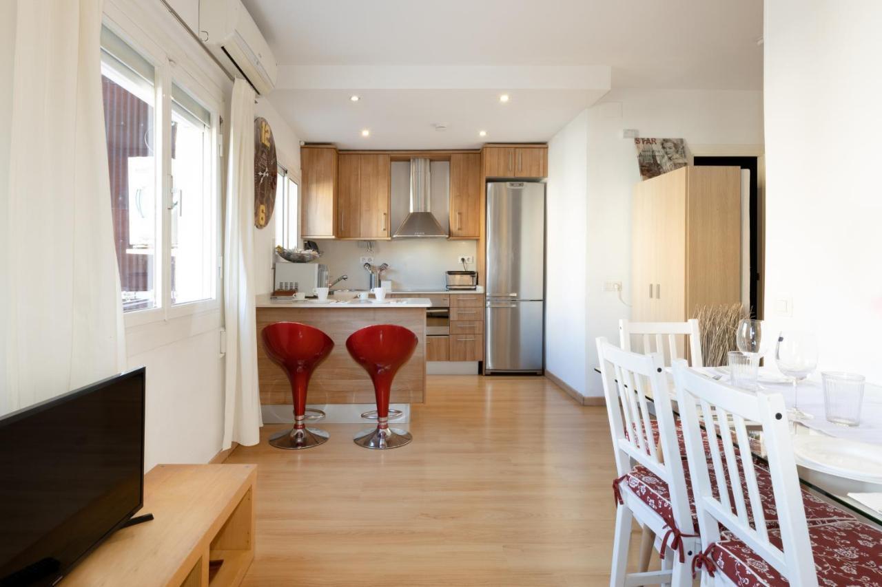 Cute Apartment In Sants Station With Hbo & Alexa & Ac Barcelona Bagian luar foto