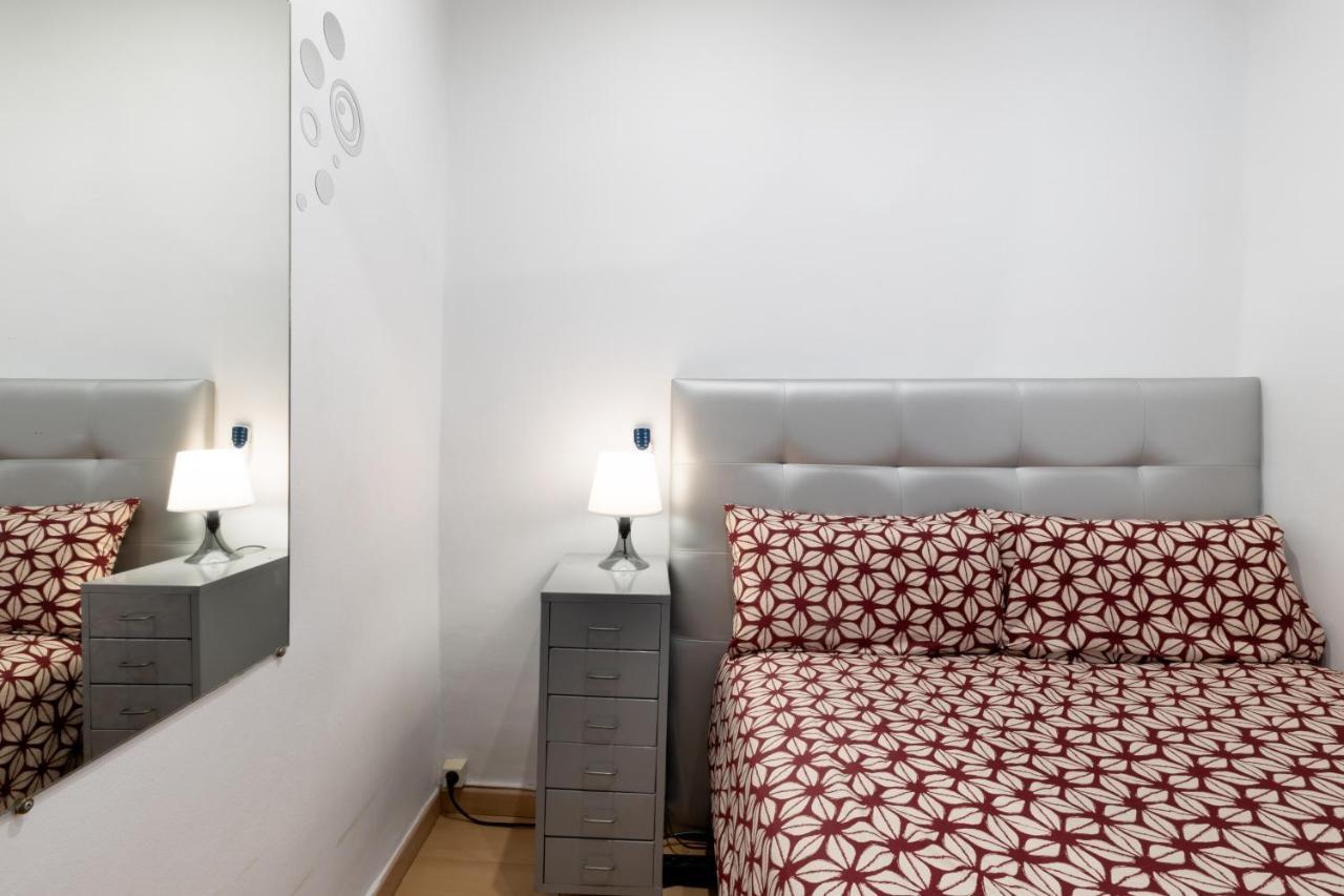 Cute Apartment In Sants Station With Hbo & Alexa & Ac Barcelona Bagian luar foto
