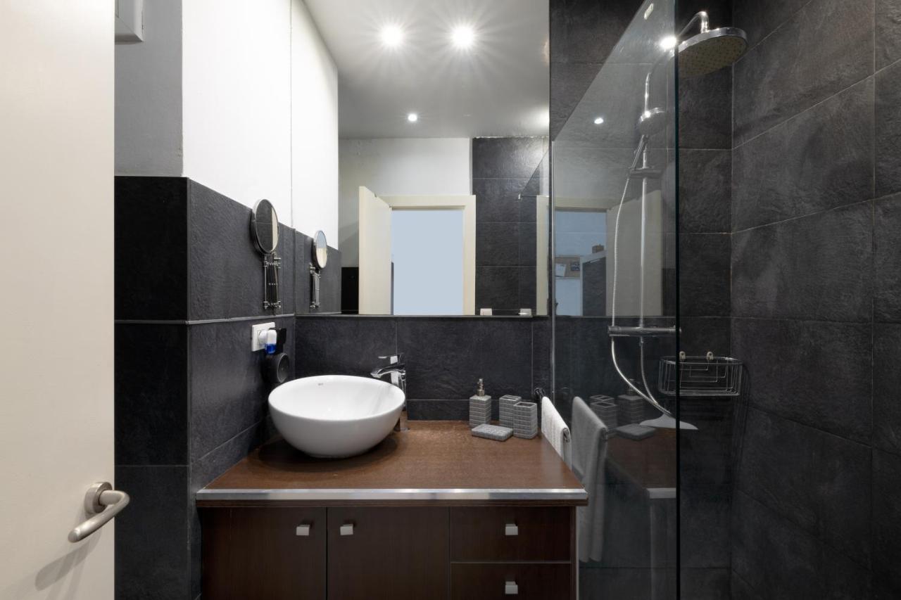 Cute Apartment In Sants Station With Hbo & Alexa & Ac Barcelona Bagian luar foto