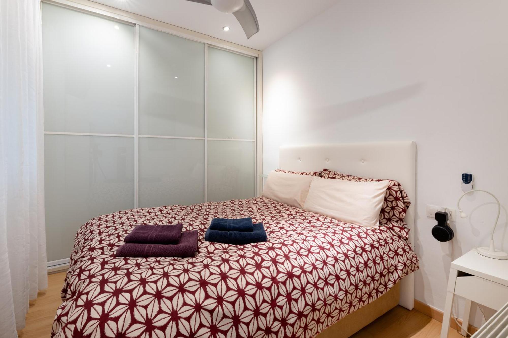 Cute Apartment In Sants Station With Hbo & Alexa & Ac Barcelona Bagian luar foto