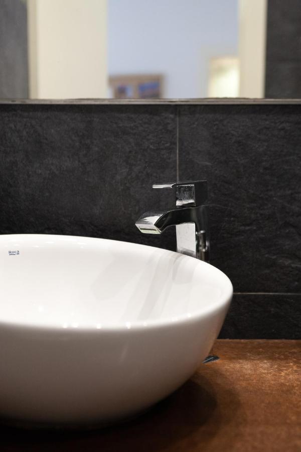 Cute Apartment In Sants Station With Hbo & Alexa & Ac Barcelona Bagian luar foto