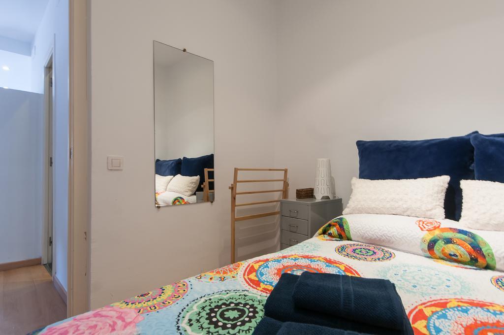Cute Apartment In Sants Station With Hbo & Alexa & Ac Barcelona Ruang foto