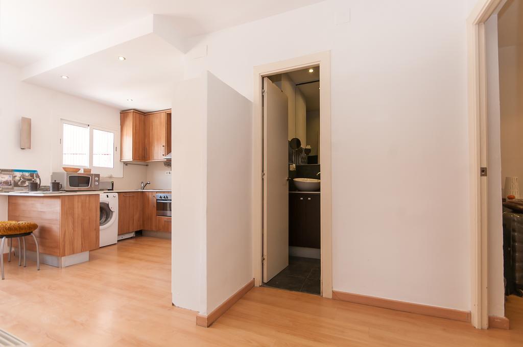 Cute Apartment In Sants Station With Hbo & Alexa & Ac Barcelona Bagian luar foto